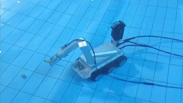核电站水下多功能爬行机器人